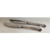 Vintage Wm Rogers & Son 1951 Magnolia/Inspiration Modernes Solides Speisemesser 8 3/4", 2Er Set von AmazingSilver21