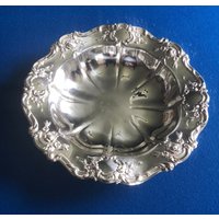 Wunderschöne Vintage Towle Silber Co Rosen Repousse Runde Tiefe Schale Servierschale 11" von AmazingSilver21