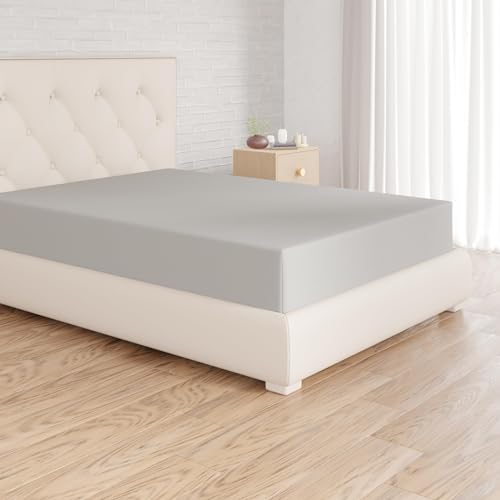 Amazon Basics Spannbettlaken, 200 x 200 x 30 cm, Mikrofaser, Spannbetttuch - Matratzenhöhe bis 30 cm, Hellgrau von Amazon Basics