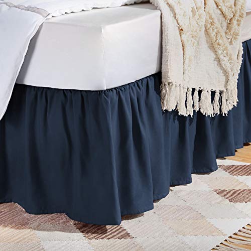 Amazon Basics gekräuselter Bettrock, 152 x 203 x 41 cm, Marineblau, Einfarbig von Amazon Basics