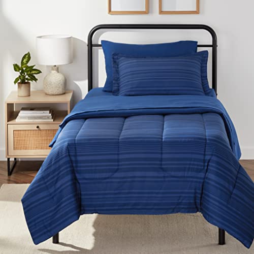 Amazon Basics - 5-Teiliges Bett-im-Beutel Bettwäsche-Set aus Leichter Mikrofaser, Twin/Twin XL , Gestreift, Blaue Calvin Streifen von Amazon Basics