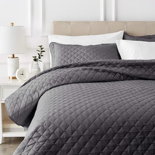 Amazon Basics Übergroße Steppdecke mit Prägung, 170 x 210 cm, Dunkelgraues Diamantmuster von Amazon Basics