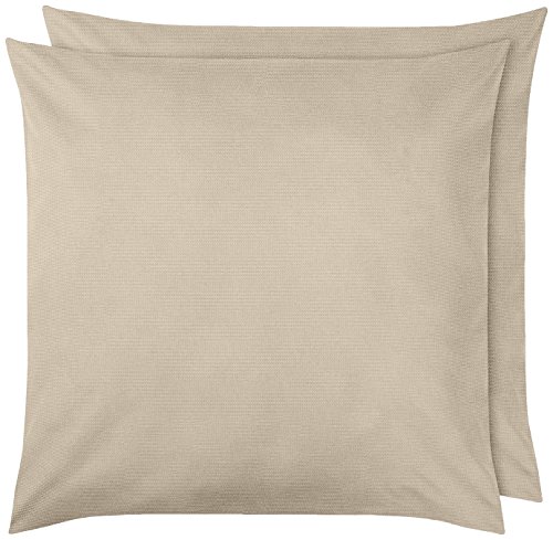 Amazon Basics - Kissenbezug, Mikrofaser 65 cm x 65 cm, 2er-Pack, Beige von Amazon Basics