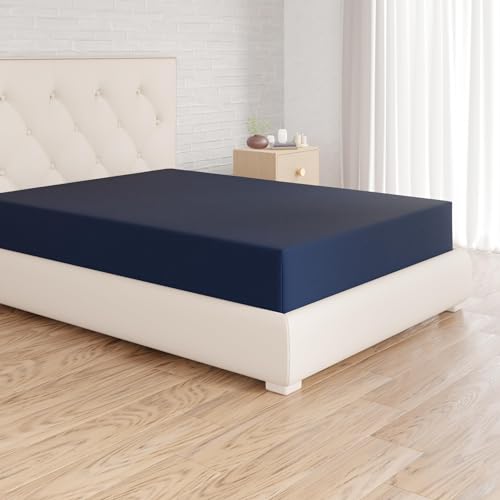 Amazon Basics Spannbettlaken, 140 x 200 x 30 cm, Mikrofaser, Spannbetttuch - Matratzenhöhe bis 30 cm, Marineblau von Amazon Basics