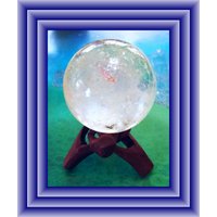Arkansas Crystal Quartz Kugel Mit Ständer Arkansas Crystal Quartz Kugel Mit Ständer von AmazonCrystals