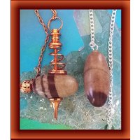 Shiva Lingam Pendel Narmada Stein & Kupfer Vortex Shiva Lingam Pendel Narmada Stein & Kupfer Vortex von AmazonCrystals