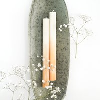Stabkerzen Farbverlauf Weiß Gelb | Geriffelt Nachhaltig Aus Rapswachs Wohndeko Set 2 Oder 4 Stück von AmbaCandleStudio