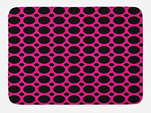 Ambesonne Hot Pink Badematte, große und kleine Punkte in symmetrischer Reihenfolge, altmodisches, lebendiges Design, Plüsch-Badezimmerdekormatte mit rutschfester Unterseite, 76,7 x 50,8 cm, Hot Pink von Ambesonne
