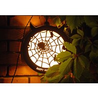 Halloween Dekoration Laterne. Indoor, Outdoor Wand Und Fenster Dekor. Gruselige Spinnen Pendelleuchte. Happy Leuchtschild von AmbiColoredLight