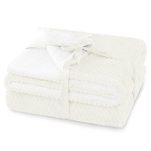 AmeliaHome Kuscheldecke 130x180 cm zarte Steppung Sherpa Lammfelloptik Wohndecke Shleepy Creme von AmeliaHome