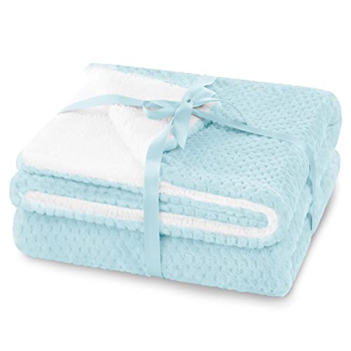 AmeliaHome Kuscheldecke 220x240 cm zarte Steppung Sherpa Lammfelloptik Wohndecke Shleepy Hellblau von AmeliaHome