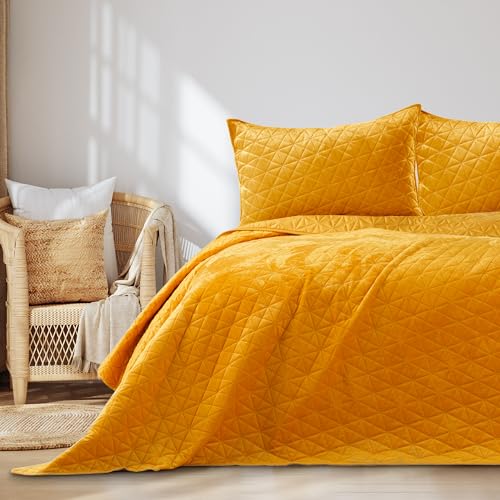 AmeliaHome Tagesdecke 170x270 cm honiggelb Steppung Velvet Samt Laila von AmeliaHome
