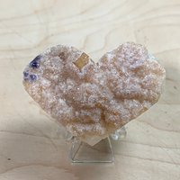 2, 1 "Breite Ausgezeichnete Herzförmige Beige Amethyst-Cluster-Hellrosa Quarz-Mineralien-Geode-steinheilung, Energie Brasilien # Z165 von AmethystCreationShop