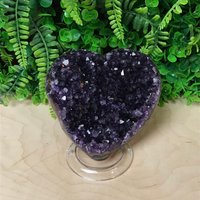 Ausgezeichneter 14, 7 cm Breiter Natürlicher Amethyst-Herz-Förmiger Cluster-Geoden-stein-Dunkelvioletter Kristallquarz Auf Poliertem Rand Des von AmethystCreationShop