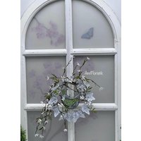 Fensterdeko Fenster Hänger Kranz Mit Schmetterlinge von AmfFloristik
