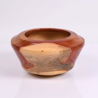 Handgefertigte Aufbewahrungsschale Aus Holz Mit Johannisbrotbaum - Rustikale Holzkunst Für Wohnkultur Und Tischdekoration von AmikamWoodArt
