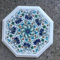 Weiße Marmor-Inlay-Kunst-Tischplatte/Meisterstück Achteckiger Tisch Für Drinnen Und Draußen Tischplatte Mit Blumenmuster von AminGallery