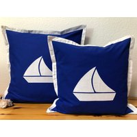 Marine Kissenhülle, Kissenbezug Segelboot Royal Blau/Weiß 40x40cm von Ammerkind