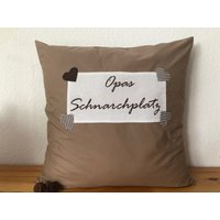 Opas Schnarchplatz Kissenhülle, Landhausstil Kissenbezug Beige/Braun 50x50cm von Ammerkind