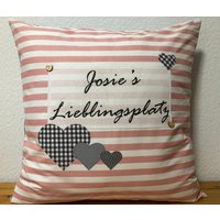 Personalisiertes Geschenk, Kissenbezug Mit Wunschnamen, Namenkissen, Landhausstil Kissenhülle, Lieblingsplatz Rosa/Grau/Weiß Gestreift von Ammerkind