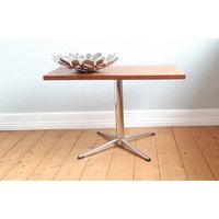 Eleganter Drehbarer Tisch Beistelltisch Chrom-Teak Vintage Mid-Century Design & Style von AmnaInterior