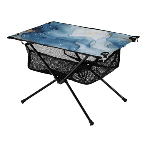 Faltbarer Outdoor-Tisch, abstraktes Aquarellgemälde aus blauem und weißem Marmor mit einem abstrakten Design im Stil von Alkoholtinte und beigefarbenen Gold- und Silber-Highlights, flüssige Linien Faltbarer Outdoor-Tisch, abstraktes Aquarellgemälde aus blauem und weißem Marmor mit einem abstrakten Design im Stil von Alkoholtinte und beigefarbenen Gold- und Silber-Highlights, flüssige Linien von Amooorous