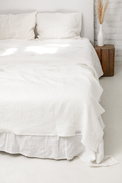 AmourLinen Bettdecke aus Leinen mit Waffelmuster von AmourLinen