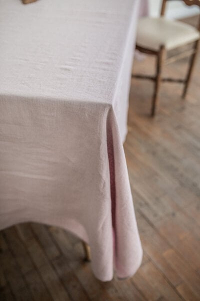 AmourLinen Tischtuch aus Leinen von AmourLinen