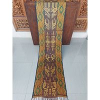 Tenun Ikat Sumba Indonesisch, Tischläufer, Wandbehang, Wohnkultur, Wanddekoration von AmritaTextile