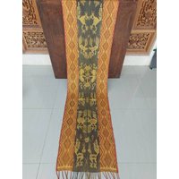 Tenun Ikat Sumba Indonesisch, Tischläufer, Wandbehang, Wohnkultur, Wanddekoration von AmritaTextile