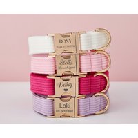 Personalisiertes Hundehalsband Mit Schleife, 100G Breitcord, Rosa+Weiß+Flieder, Gravur Metallschnalle von AmyEngravedGifts