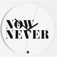 Wanduhr "Now Or Never" von AmyandKurtBerlin