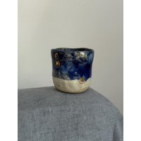 150 Ml No Henkel Navi Keramik Tasse Mit Goldenen Boho Designs, Handgemachte Espresso Kaffeetasse, Steingut Augen/Sonne Tasse, Flache Weiße von AnaArtBoutiquestudio