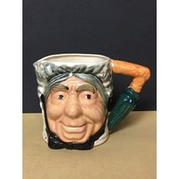 Lächeln Alte Dame Frau Toby 4" Becher Mit Regenschirm Griff Handbemalt Japan Lächeln Alte Dame Frau Toby 4" Becher Mit Regenschirm Griff Handbemalt Japan von Anaforia