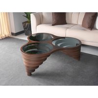 Natürlicher Walnuss Couchtisch Für Wohnzimmer, Mit Glasplatte, Großer Aus Holz, Rustikaler Couchtisch, Luxus, Life Model Tisch von AnatoliaModularCraft