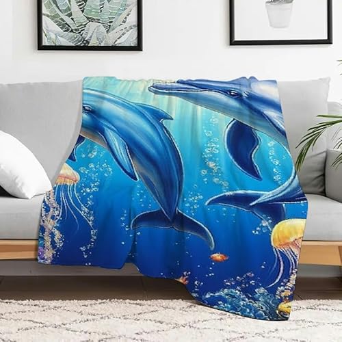 Anceky Leichte Flanelldecke mit Delfinen, Quallen und, gemütliche, dekorative Mehrzweckdecke für Sofa, Reisen, Camping, Bett, Stuhl, 127 x 152 cm Anceky Leichte Flanelldecke mit Delfinen, Quallen und, gemütliche, dekorative Mehrzweckdecke für Sofa, Reisen, Camping, Bett, Stuhl, 127 x 152 cm von Anceky