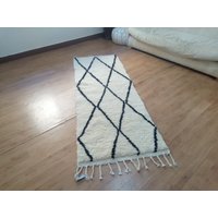 Handgewebter Beni Ouarain Teppich - Berber 7.4x2.5 Ft /228x79cm Approx von AndaluciaCrafts