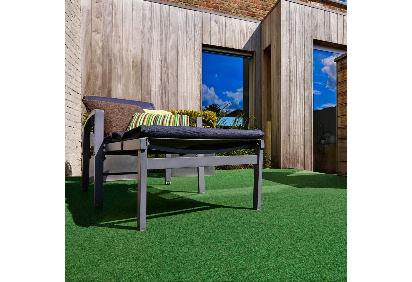 Andiamo Kunstrasen Field, Made in Belgium, rechteckig, Höhe: 4 mm, Rasenteppich aus Nadelfilz, mit Noppen, für Balkon & Terrasse Andiamo Kunstrasen Field, Made in Belgium, rechteckig, Höhe: 4 mm, Rasenteppich aus Nadelfilz, mit Noppen, für Balkon & Terrasse von Andiamo