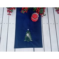 Marineblauer Tischläufer, Marinefarbener Tischläufer Mit Christbaum Applikation von AndraOtoTextiles