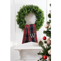 Monogrammierte Black Stewart Kranzschärpe, Türkranzschärpe, Personalisierte Weihnachtskranzschärpe von AndraOtoTextiles