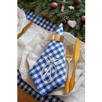 Personalisierte Blaue Gingham-Servietten, Weihnachtsservietten, Chinoicery-Servietten, Beatrice-Kollektionsservietten von AndraOtoTextiles