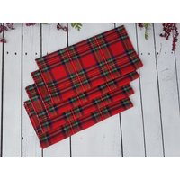 Royal Stewart Servietten, Tartan Plaid Weihnachtsservietten von AndraOtoTextiles