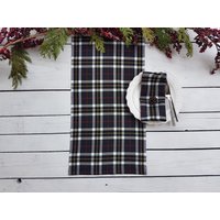 Schwarz Karierter Tischläufer - Karierter, Grüner, Weißer, Gelber, Schwarzer von AndraOtoTextiles