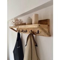 Garderobe Geölt Aus Altholz Mit Ablage | Badezimmerablage Handtuchhalter Badezimmer Diele Flur Wandgarderobe Hutablage von AndreKarger