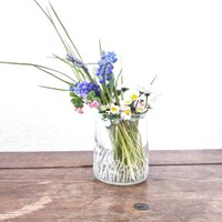Teelicht | Vase Graswiese Handgraviert Upcyceled Glas Multifunktional von AndreaKroppDesign
