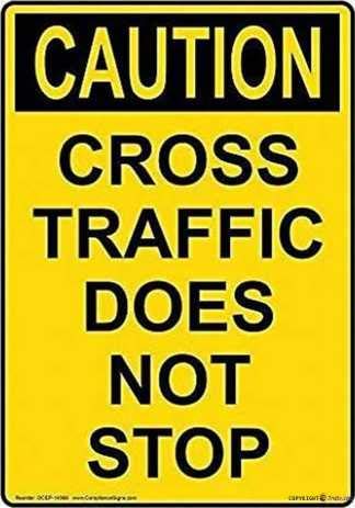 Andreaoy Metall-Blechschild im Retro-Stil, vertikales Warnschild mit Aufschrift "Caution Cross Traffic Does Not Stop", Gelb, Warnschild, Heimclub, Bar, dekoratives Metall-Blechschild, 20,3 x 30,5 cm von Andreaoy
