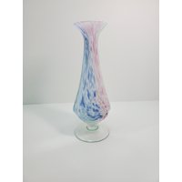Kunst-Glas-Frühlings-Farbige Vase Mit Fuß von AndreasAntiquesFinds
