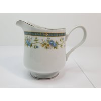 Sango Barclay Creamer, Japan von AndreasAntiquesFinds