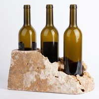 Einzigartige Travertin Weinflasche/stein Weinhalter Marmor Weinregal von AndresStoneDesign