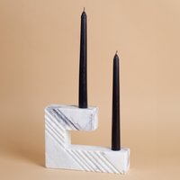 Fliederfarbener Marmor Kerzenständer Sierra/Linien Kerzenhalter Aus von AndresStoneDesign